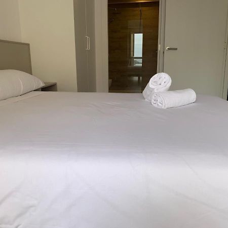 Oxford Suites Ciudad De Lโอโกรูญา ภายนอก รูปภาพ